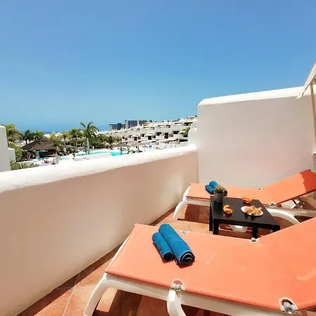 아파트 Adejeparadise25-b Duplex Views And Heatedpool 아데제