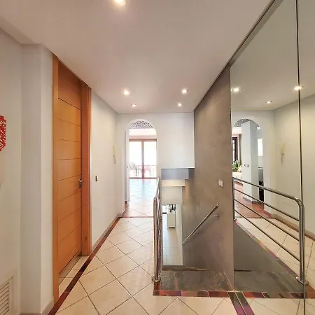 Adejeparadise25-b Duplex Views And Heatedpool