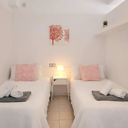 Adejeparadise25-b Duplex Views And Heatedpool 아파트 아데제