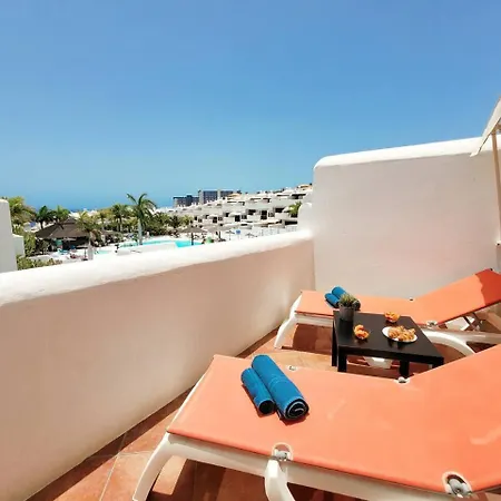 Adejeparadise25-b Duplex Views And Heatedpool 아파트 아데제