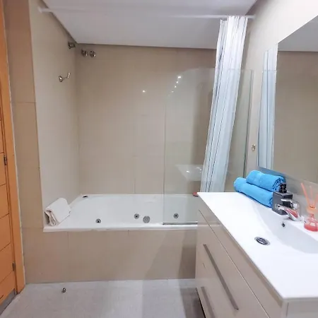 아파트 Adejeparadise25-b Duplex Views And Heatedpool 아데제