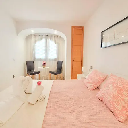 아파트 Adejeparadise25-b Duplex Views And Heatedpool 아데제